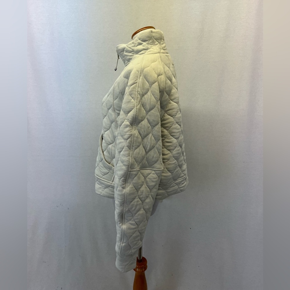 Lululemon Beige Cream Long Sleeve Scuba Oversized Quilted 1/2 Zip Top Sz. M/L - Picture 4 of 8